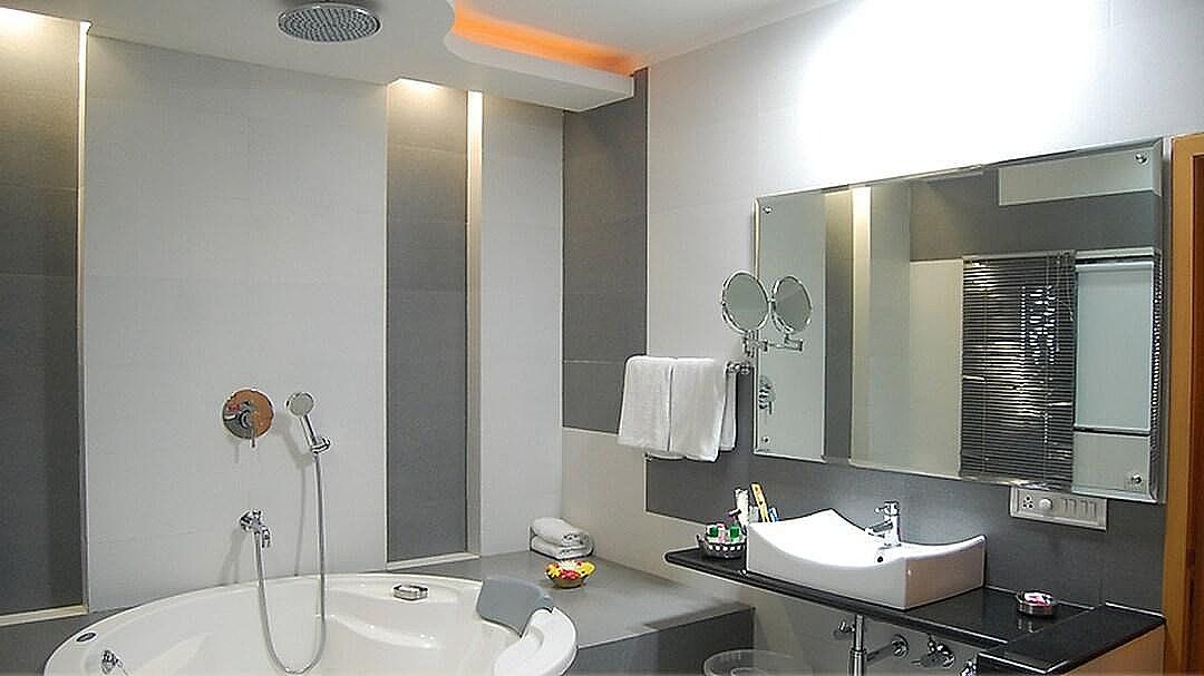 Hotel Shreemaya Residency Executive Room 3