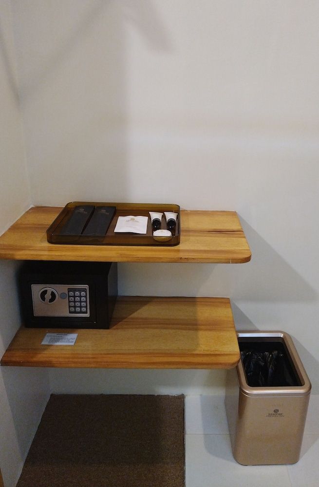 SEMPRE PREMIER INN MACTAN AIRPORT HOTEL Premier Double or Twin Room, High Floor City/Seaview with Free Airport Transfer 19