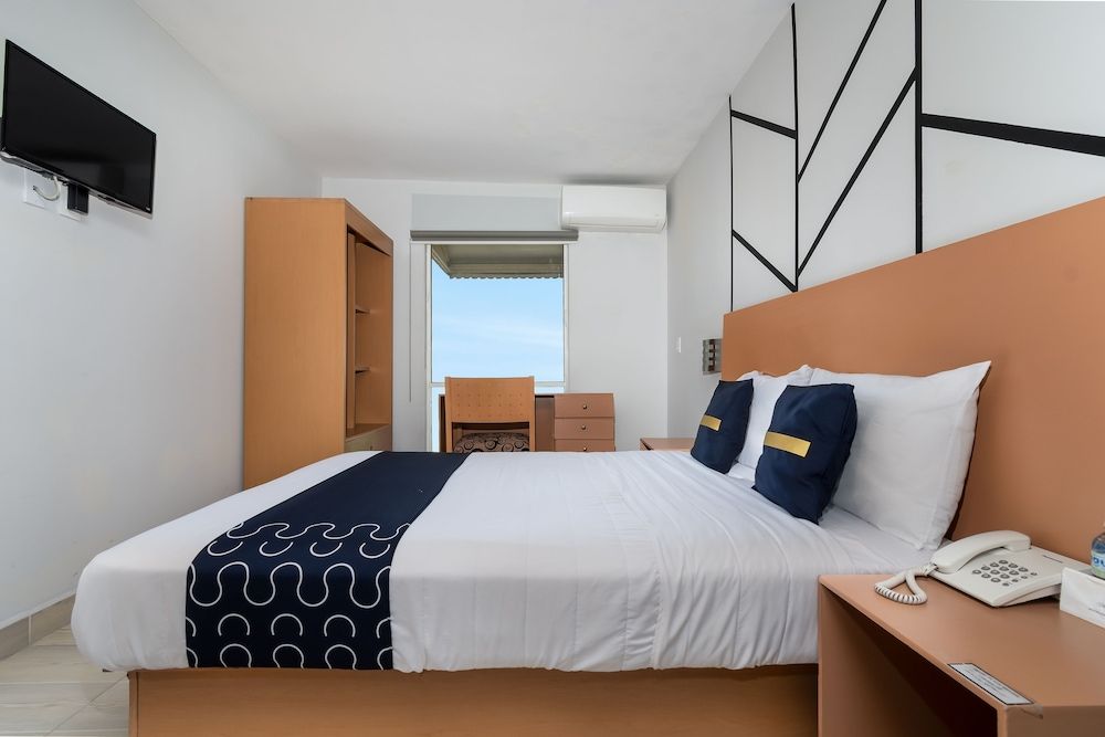 Hotel Plaza Regina Torreón Standard Double Room, 1 Double Bed 3