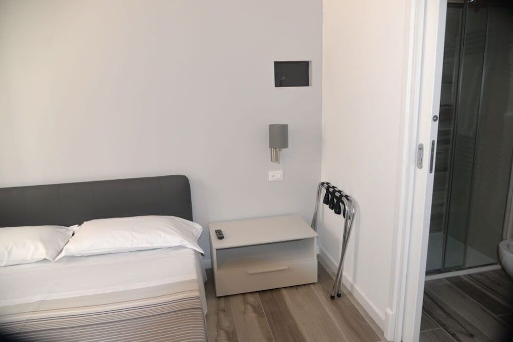 B&B I Bronzi Economy Double Room, Courtyard View (Nèos) 11