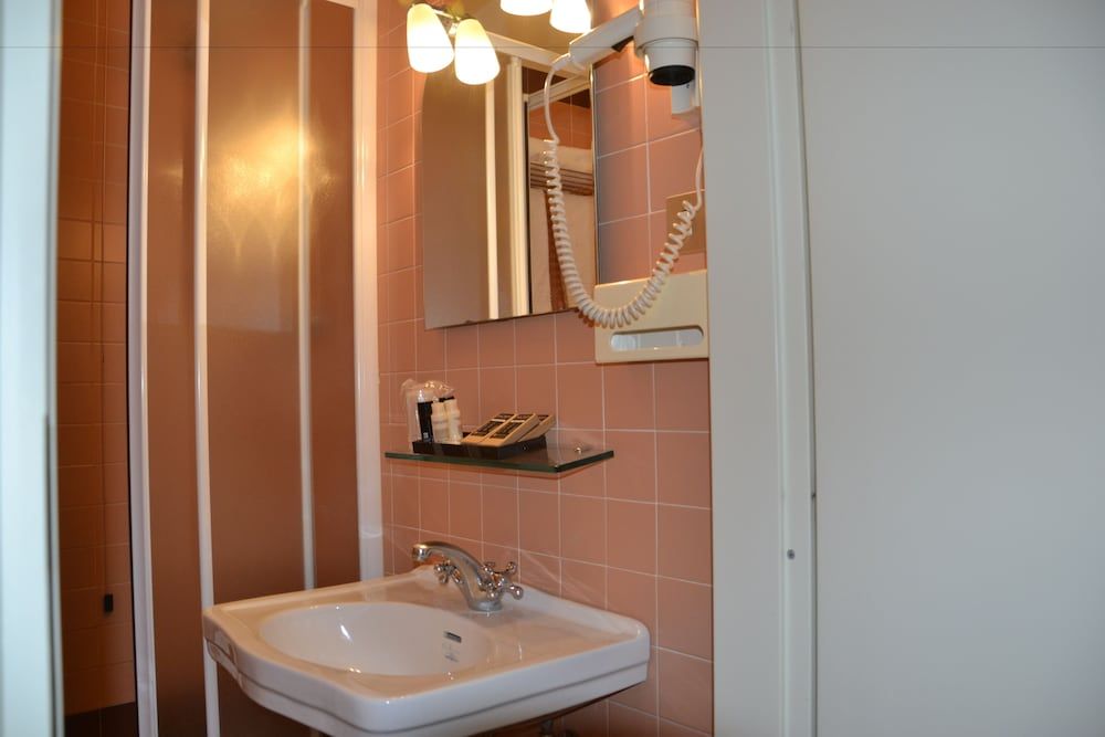 Hotel Titano Economy Double or Twin Room 4