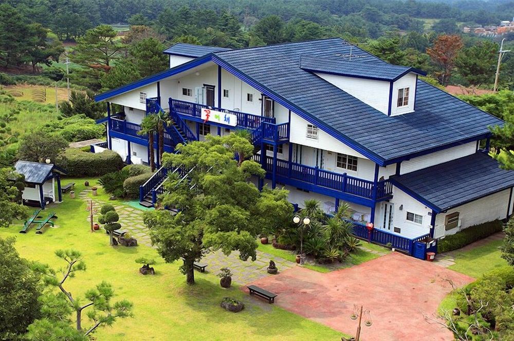 undefined Ggotmuche Pension 3