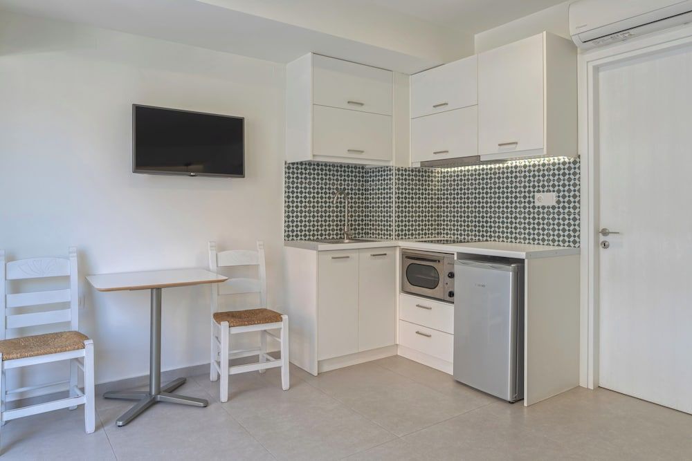 Meltemi Coast Suites Junior Suite with Side Sea View | Terrace A8 5