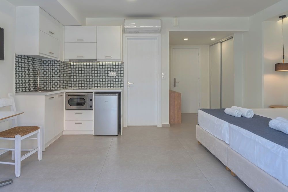 Meltemi Coast Suites Junior Suite with Side Sea View | Terrace A8 4