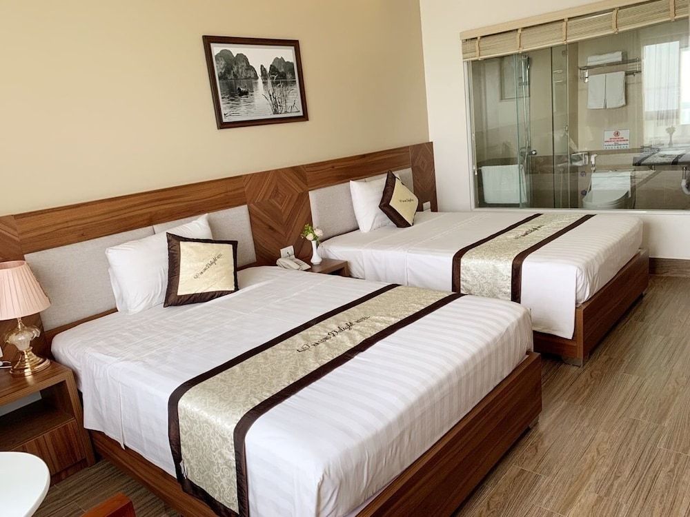 Ha Long New Day 2 Superior Room 3