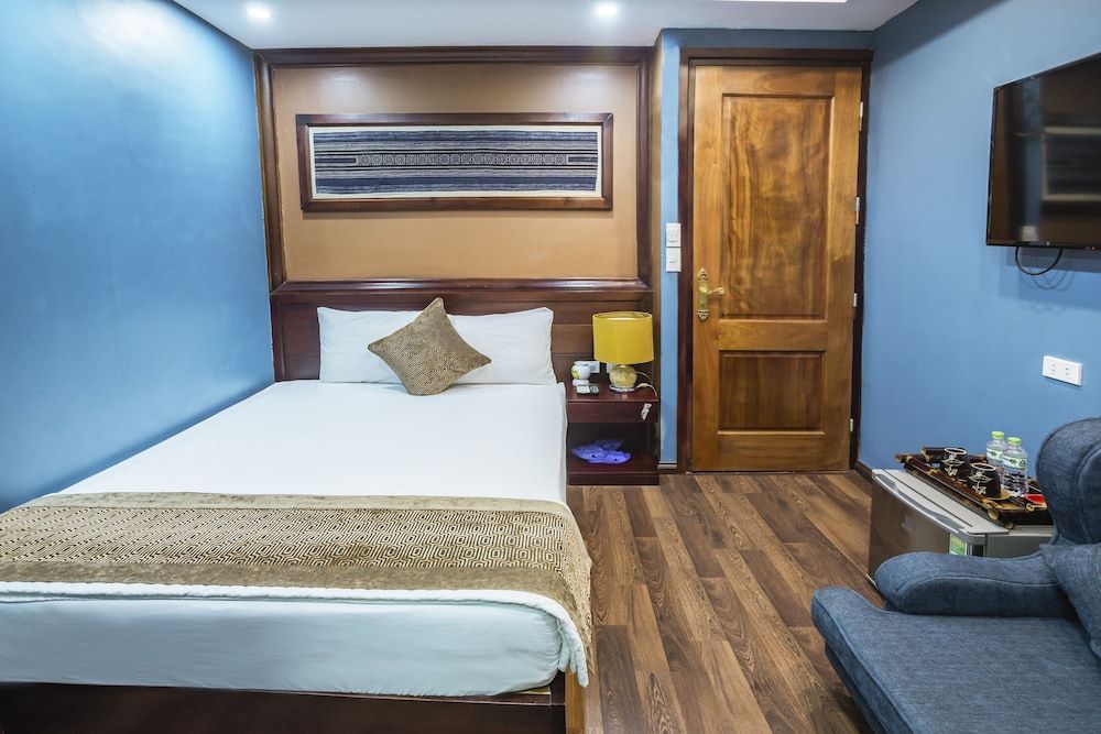 Sapa Full House Hotel Standard Double Room 3