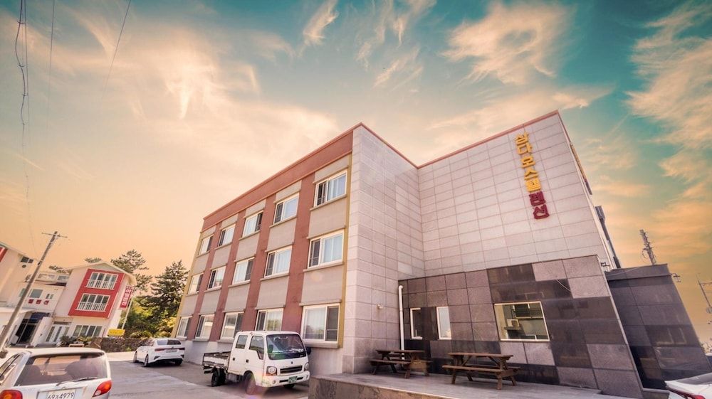 undefined Jeju Samda Hostel 4