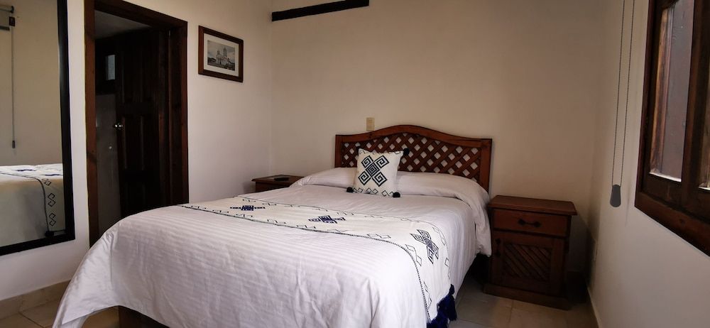 Hotel Ocho Barrios Junior Room, 1 King Bed 6
