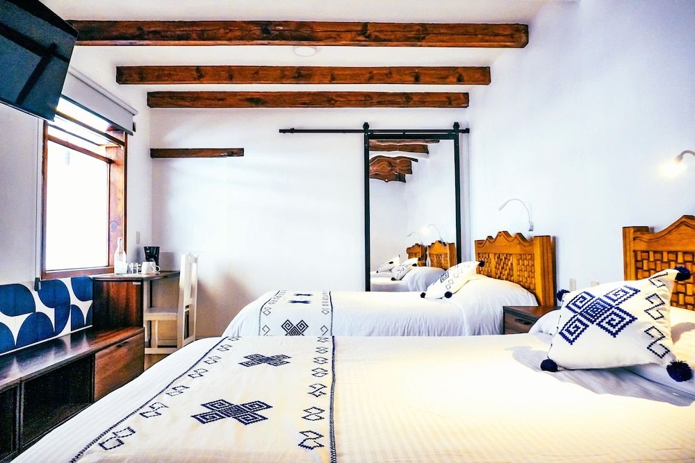 Hotel Ocho Barrios Deluxe Double Room, 2 Double Beds 5