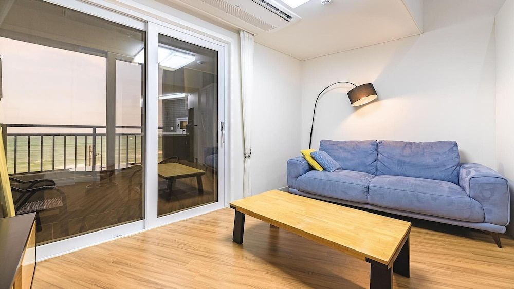 undefined Jeju Eseutteuleya Pension