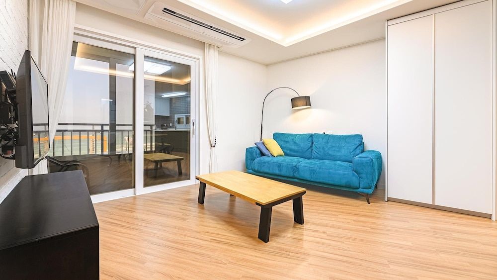 undefined Jeju Eseutteuleya Pension 4