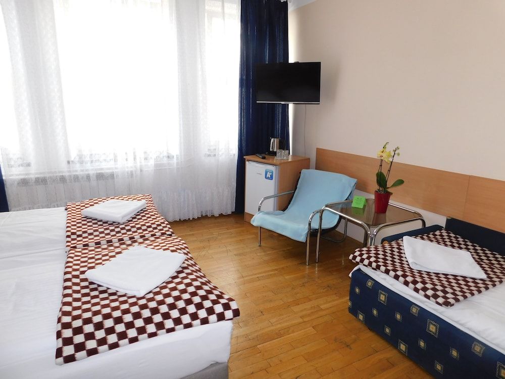 Basic Triple Room