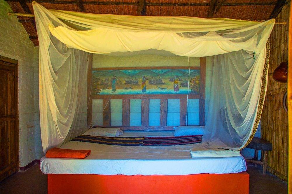 Mgoza Lodge Family Room, Lake View 2