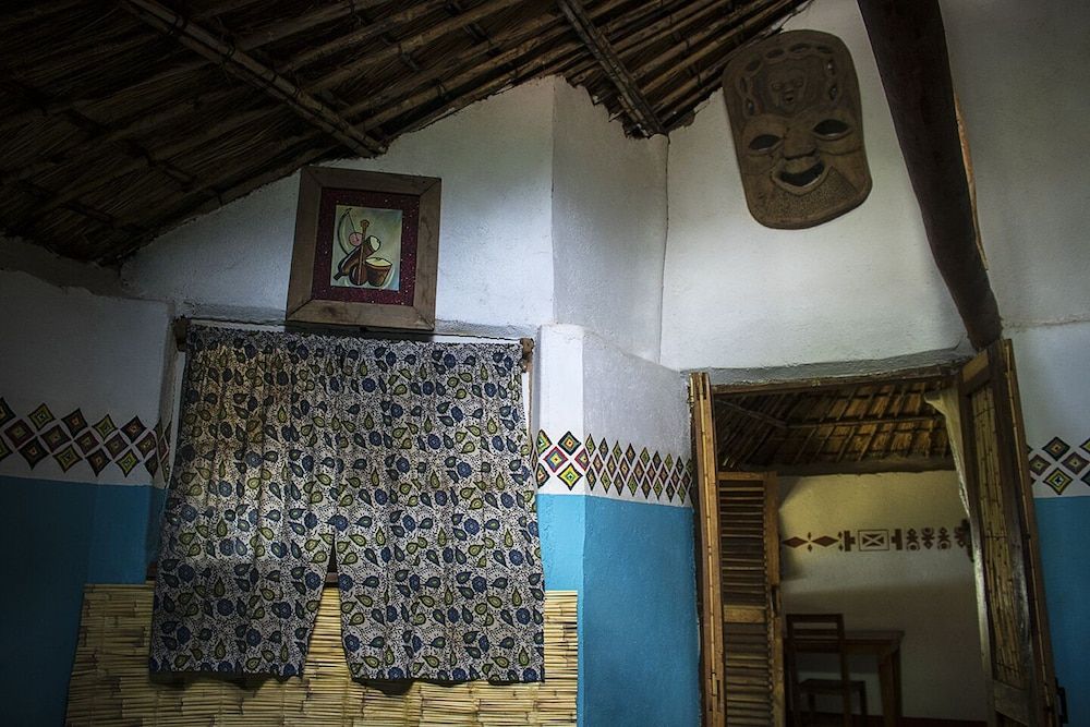 Mgoza Lodge Deluxe Double Room, Lake View 6