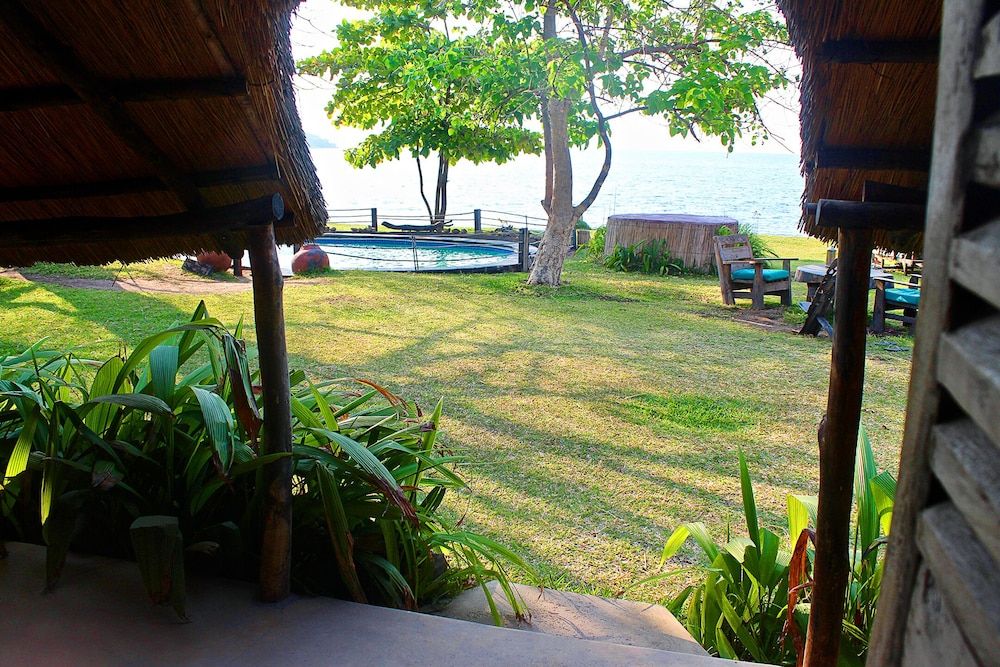 Mgoza Lodge Family Room, Lake View 9