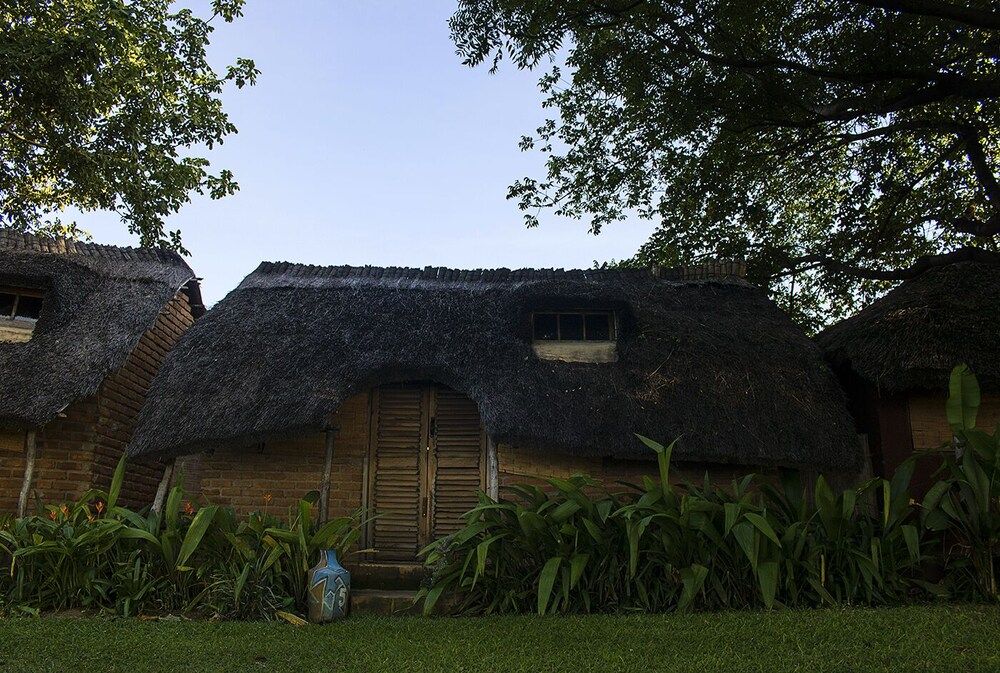 Mgoza Lodge Deluxe Double Room, Lake View 13