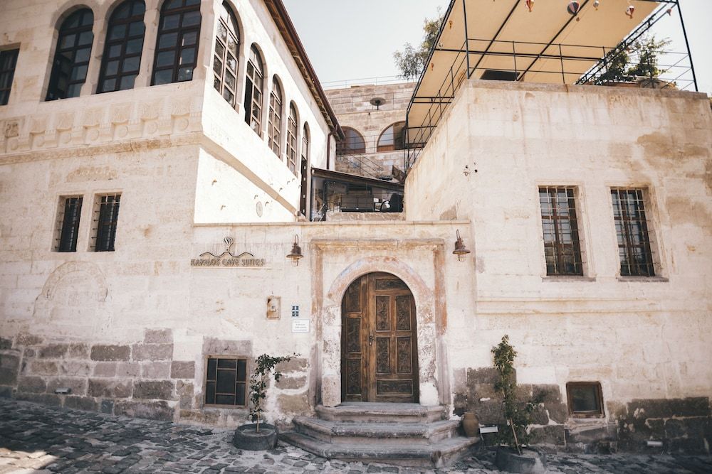 undefined Kapalos Cave Hotel 9