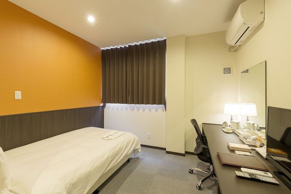 Economy Double Room, Smoking
