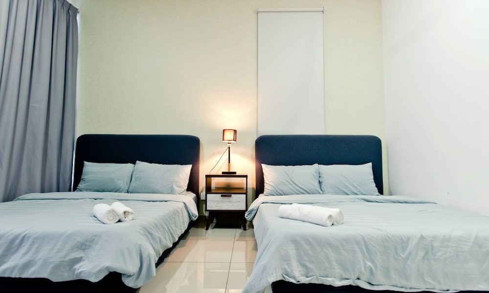 Ruby Atlantis Condo (Urban) 3