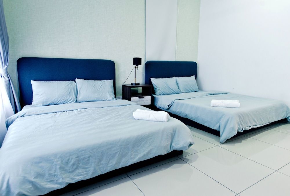 Ruby Atlantis Condo (Urban) 2