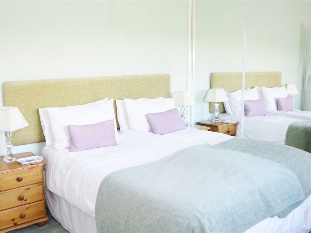 Quixhill - Denstone - Dove Meadow B & B Double or Twin Room, Private Bathroom 3