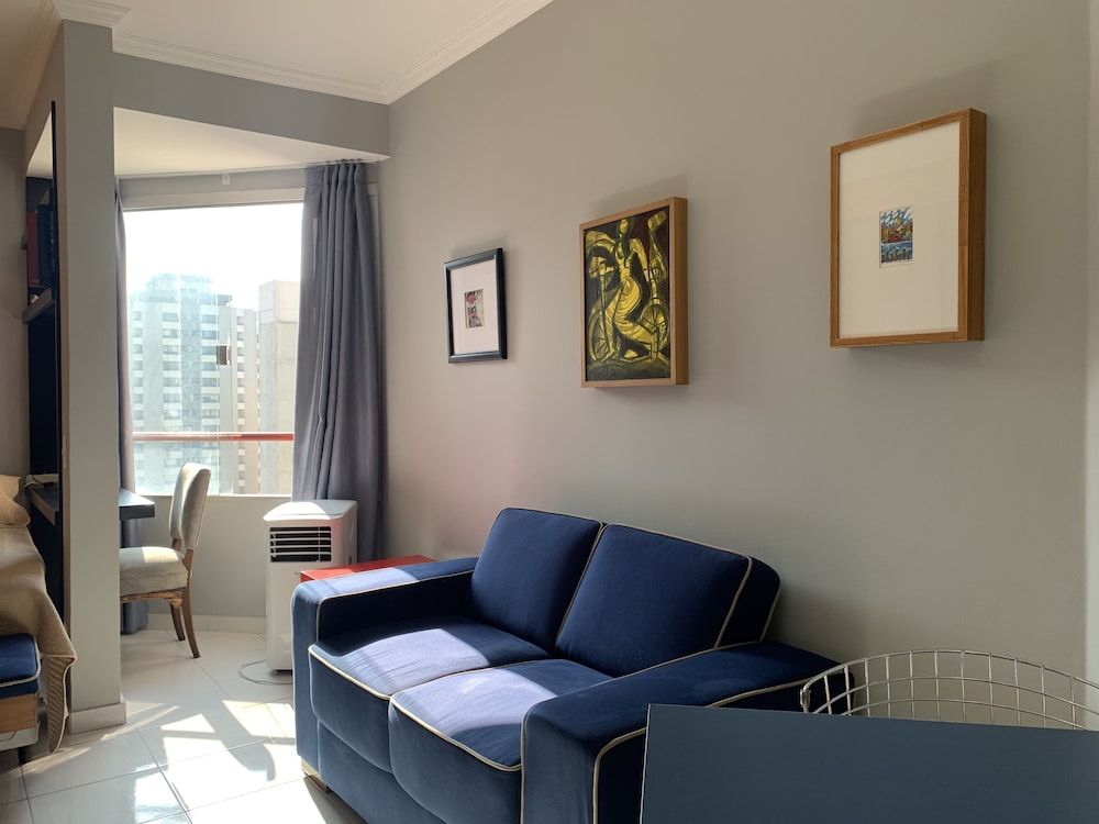 Akile B. Ribeiro City Studio 13