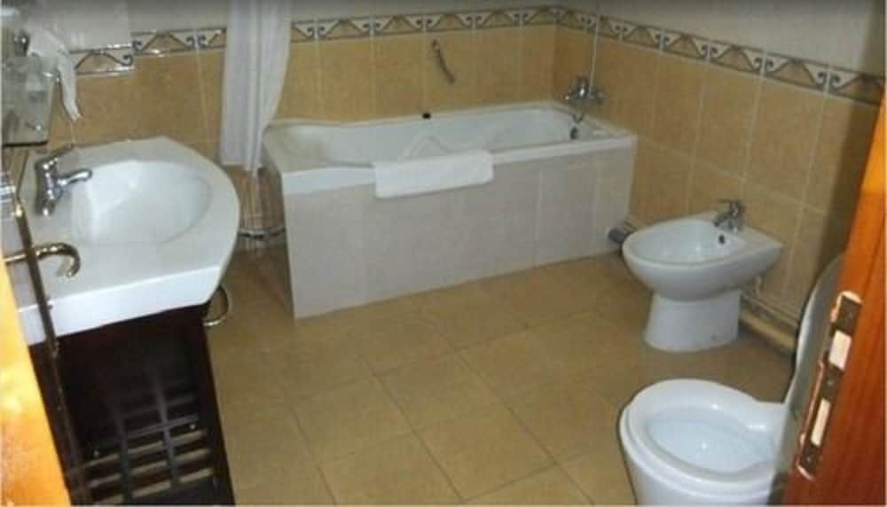 Majestic Annaba Single Room 6