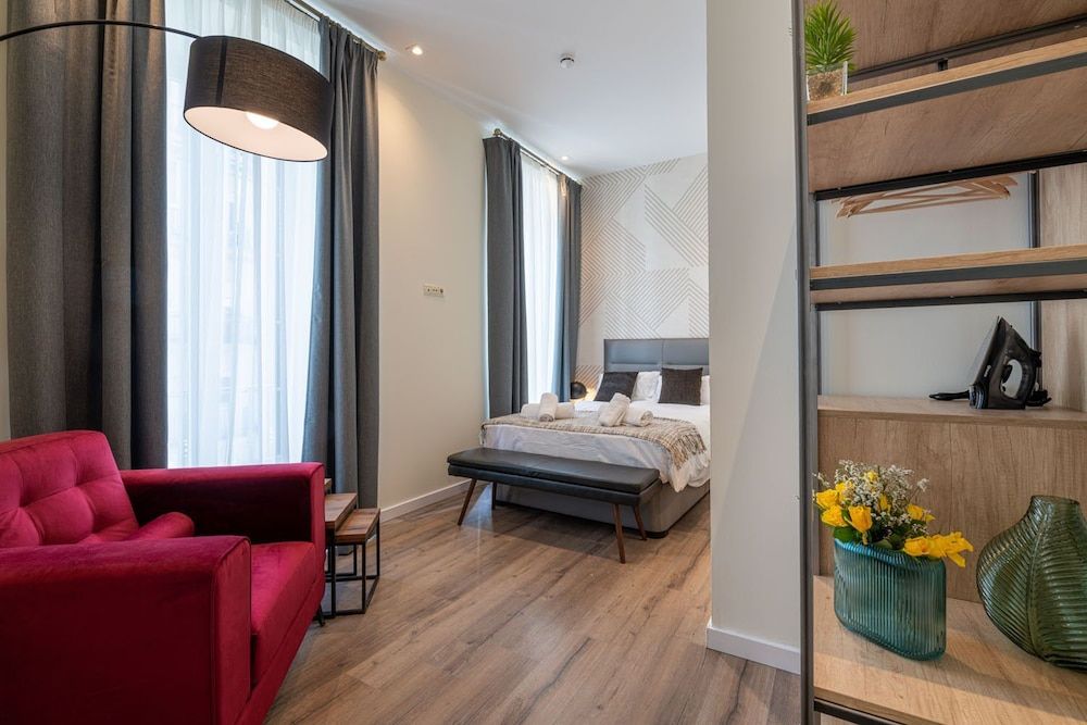 Superior Apartment