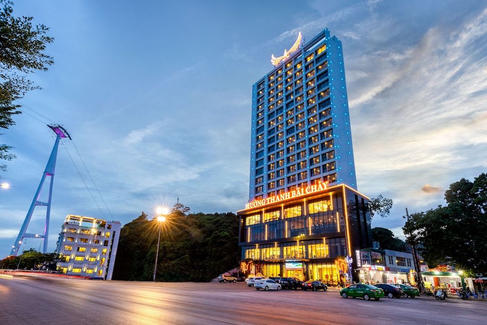 undefined Muong Thanh Grand Bai Chay Hotel 7