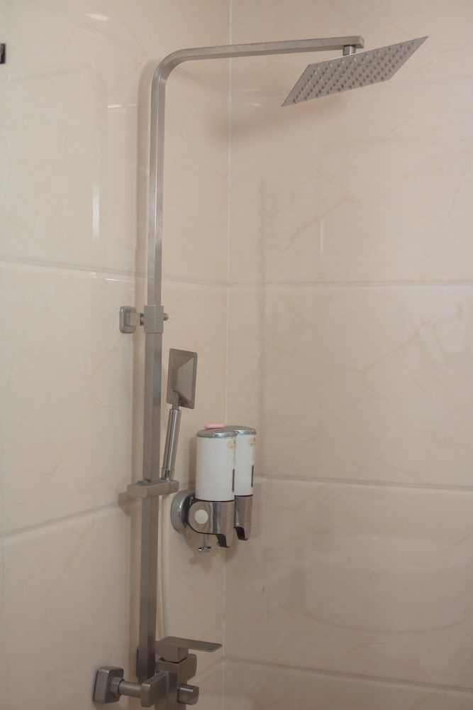 Phoenix Hotel Ha Long Superior Double or Twin Room 12