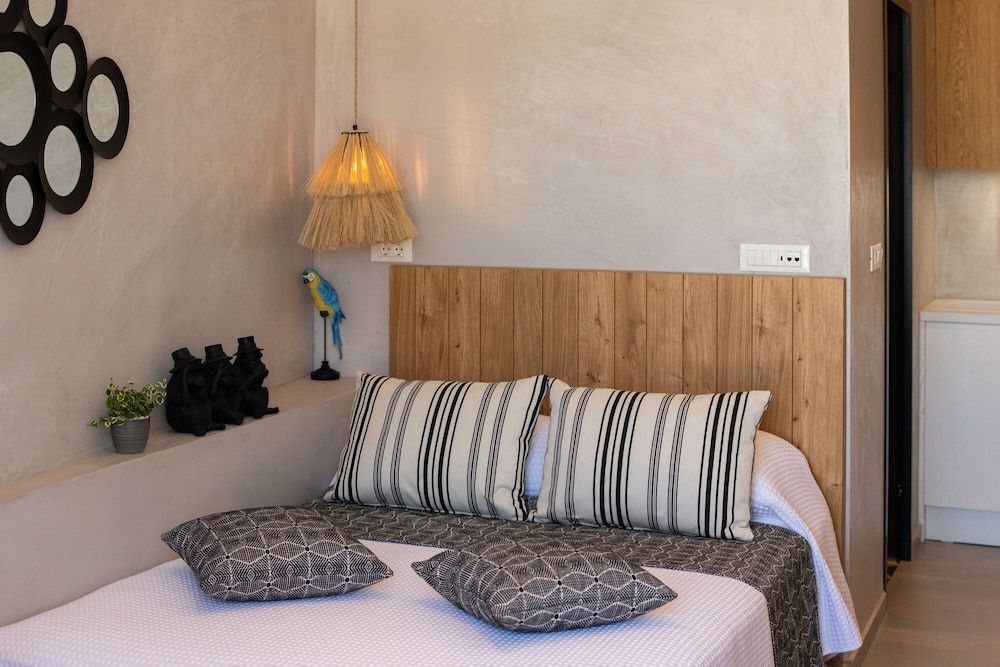 Petalo Suites Suite with Old Town View 2