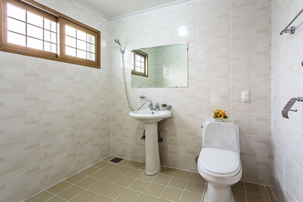 Jeju Wayo Pension Deluxe Room 22