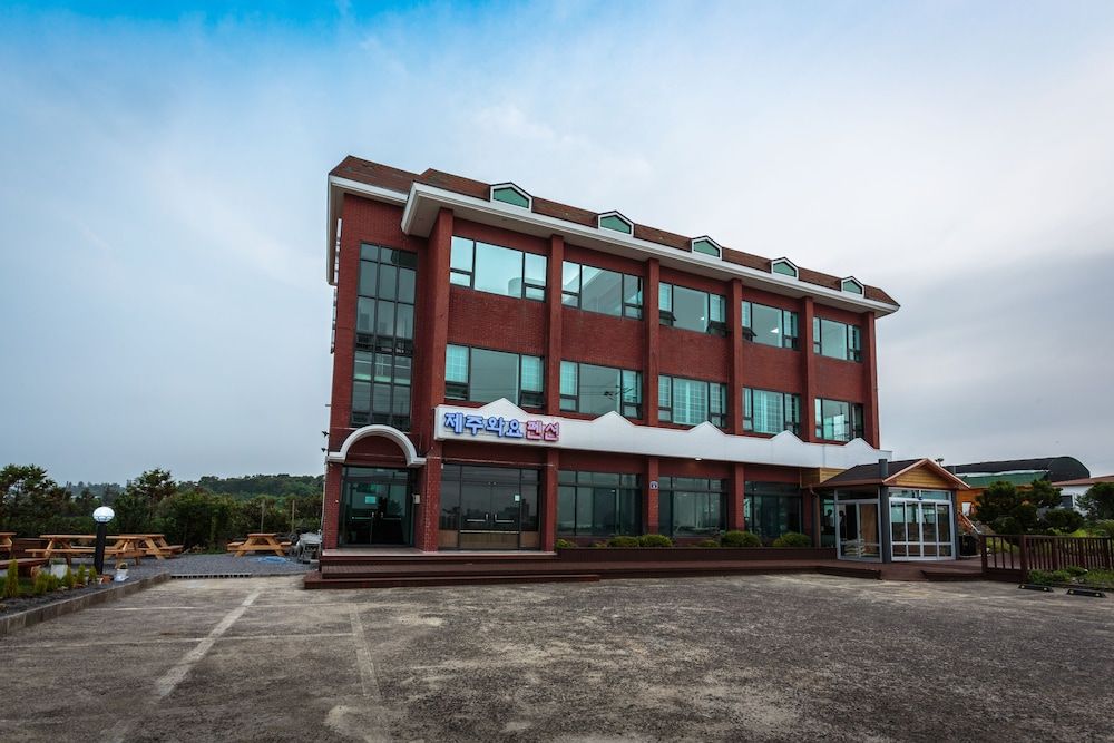 undefined Jeju Wayo Pension 9