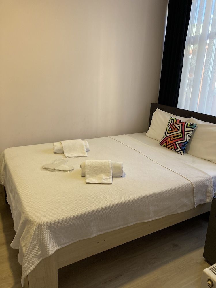 Moonlight Ay Isigi Family Triple Room 13