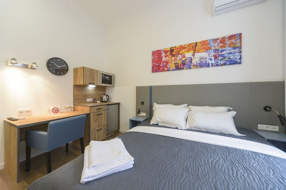 City Studio, Kitchenette