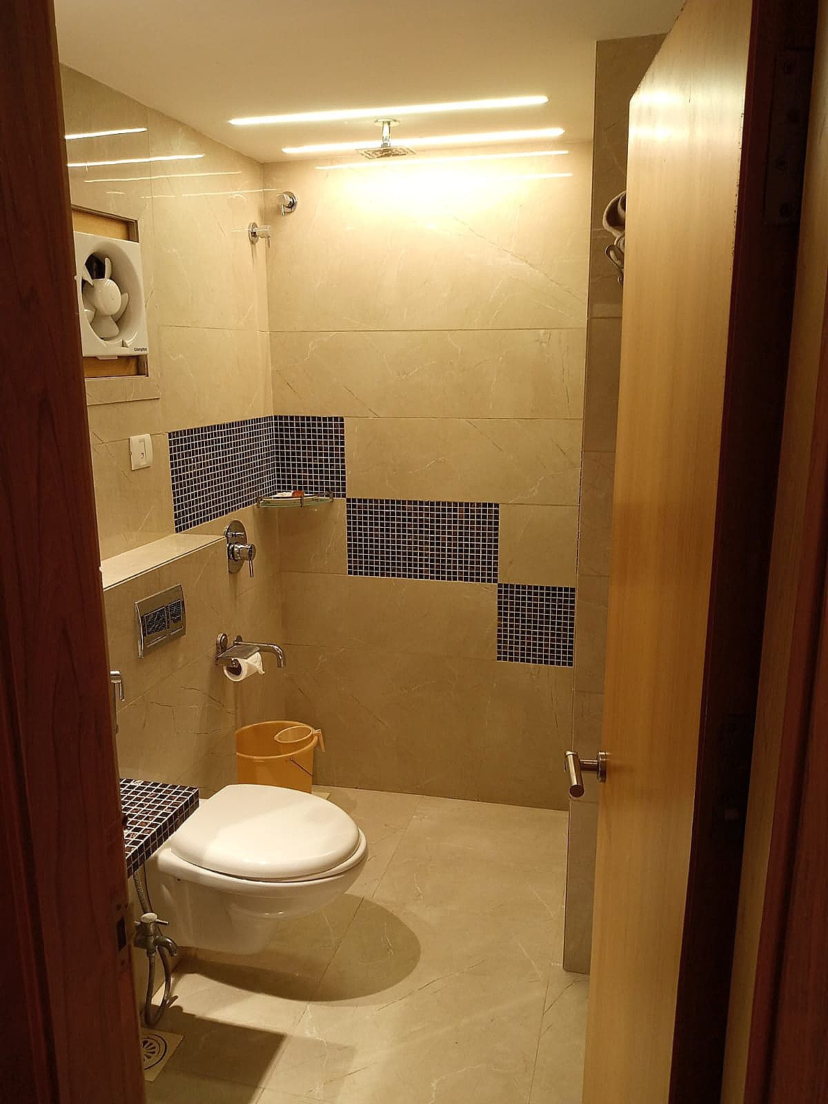 Hotel Surya Deluxe 4