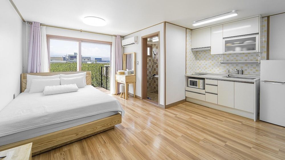 undefined Jeju Rime Pension 3