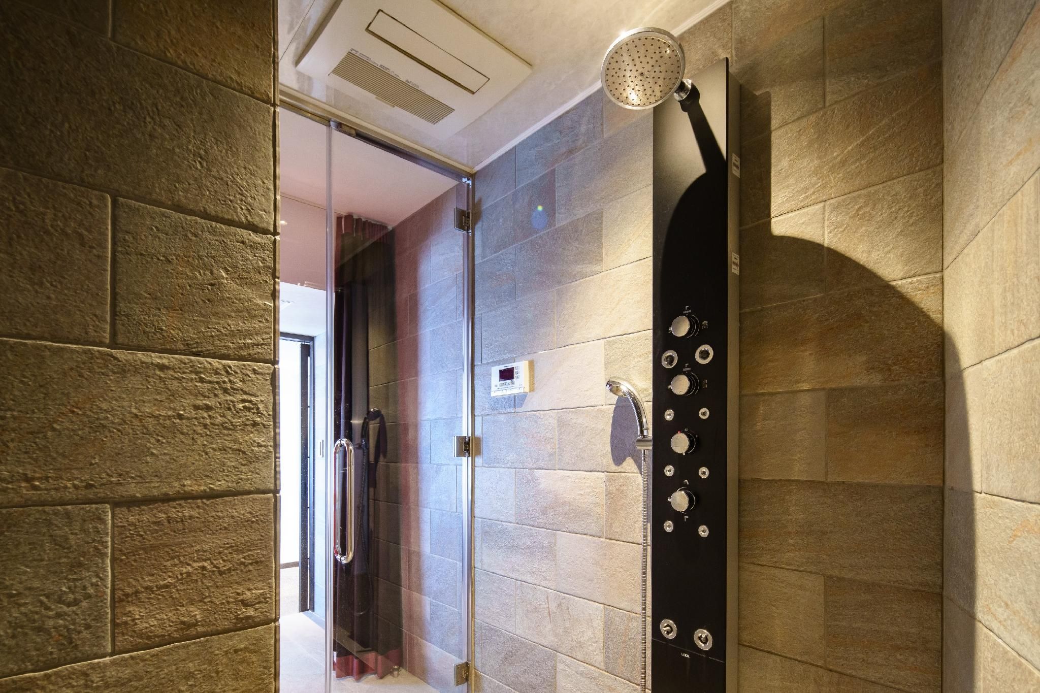 Executive Twin - Kominka