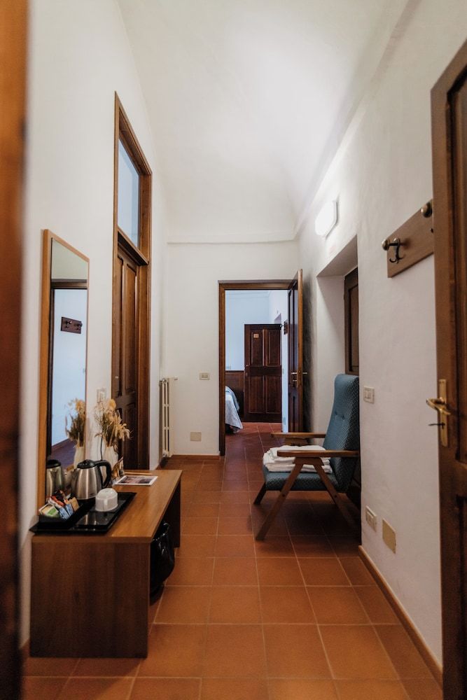 Casa Regina Montis Regalis Family Quadruple Room 5