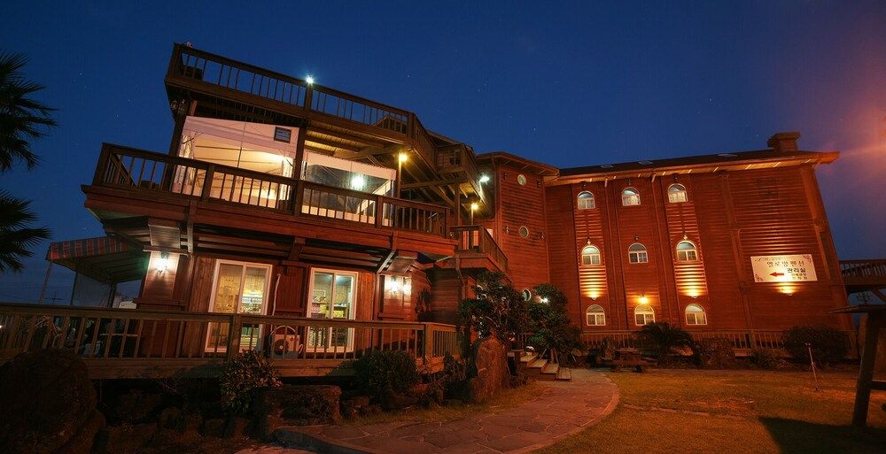 undefined eL Roman Pension 4