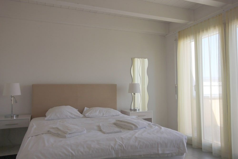 undefined Swiss Star District 11 9