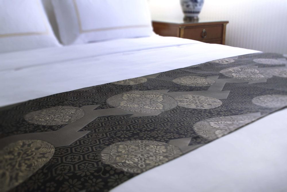 Junior Suite, 1 King Bed, Non Smoking, City View / Lounge and Spa Access