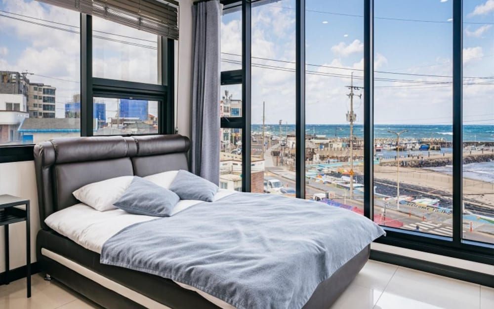 Jeju Judith Pension Room (Building B Room 302 (Ocean view no sp) 4