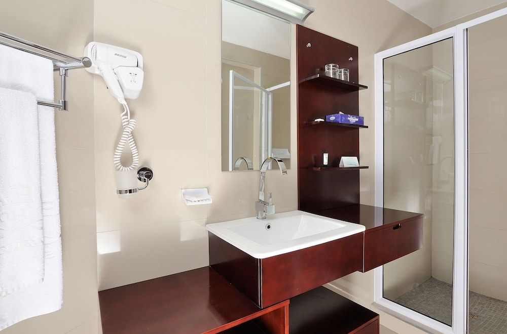 Beach Hotel Swakopmund Comfort Room 14