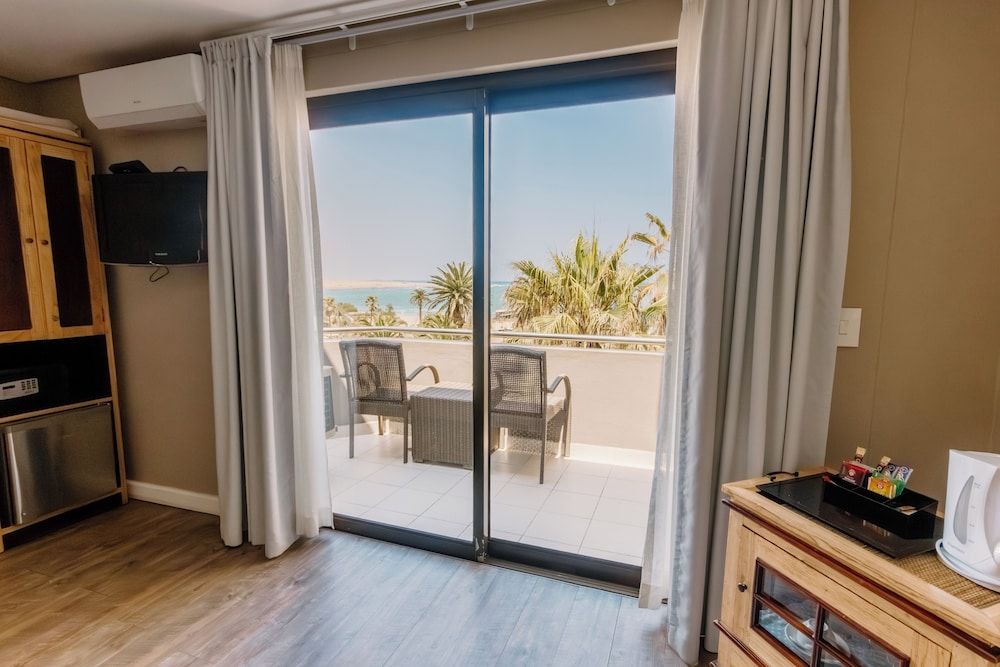 Beach Hotel Swakopmund Comfort Apartment 12