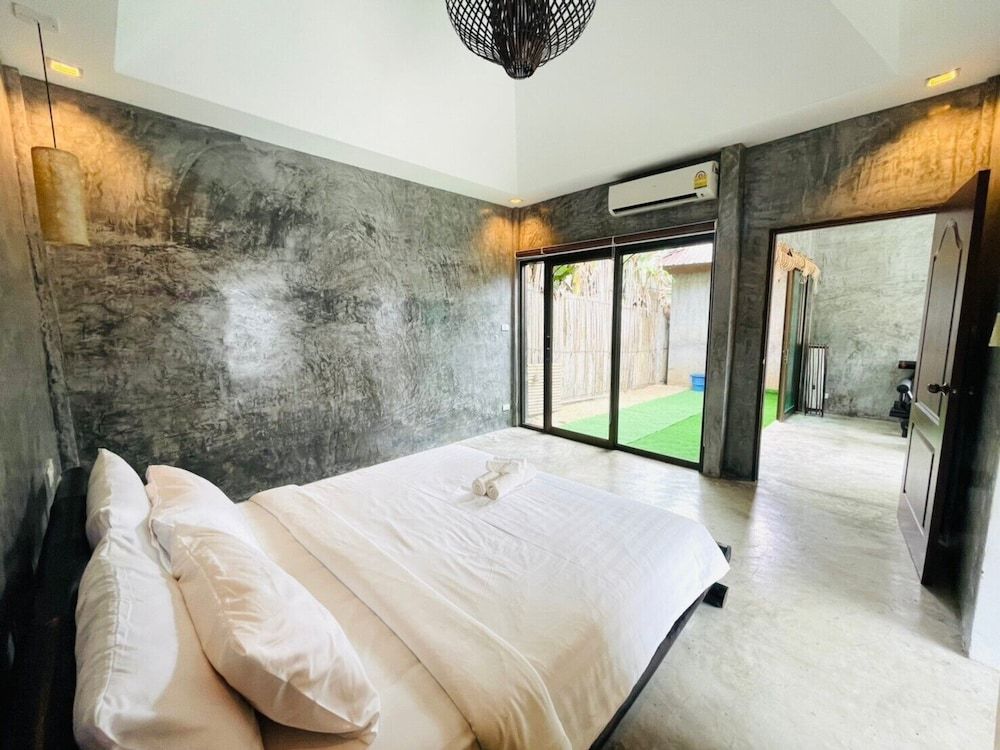 Jacuzzi Villa