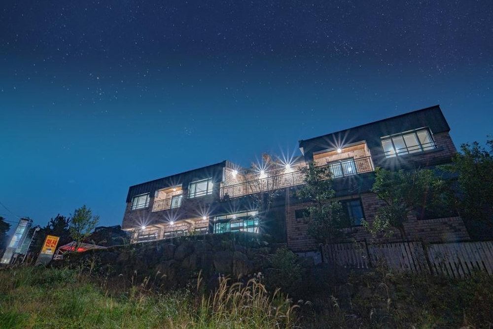 undefined Jeju Gwaneumsa Ganeun gil Pension 2