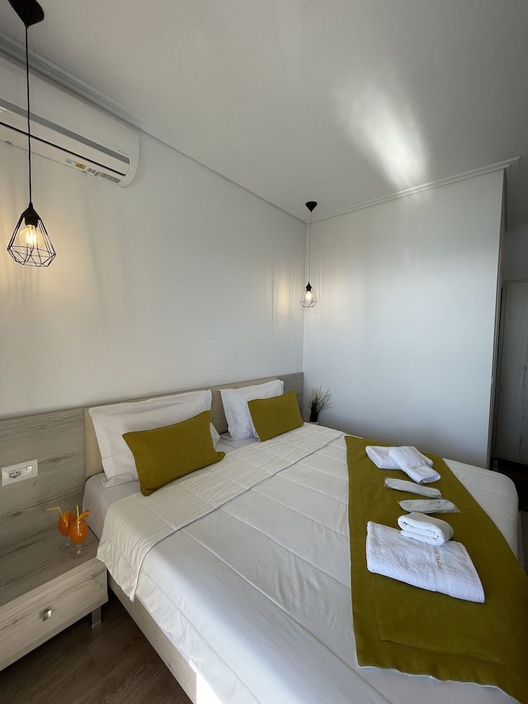 Relax Mea Hotel Deluxe Double Room with Sea View 5