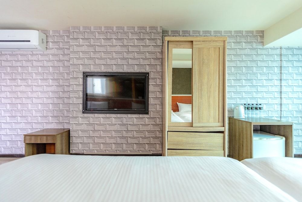 ELIM Hotel Family Room 6