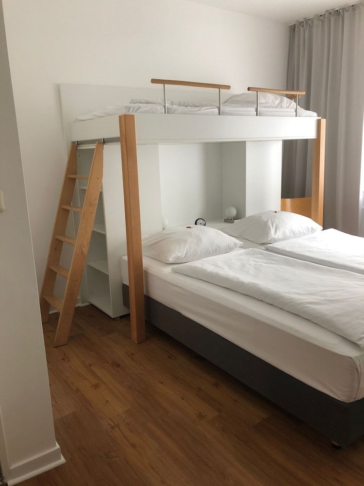 undefined MAX Hotel Düsseldorf Self-Check-in 6